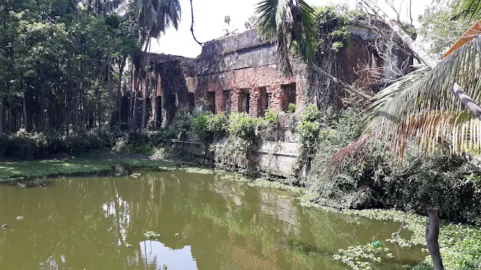 দালাল বাজার জমিদার বাড়ি