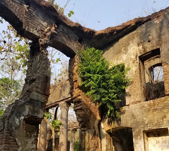 দালাল বাজার জমিদার বাড়ি